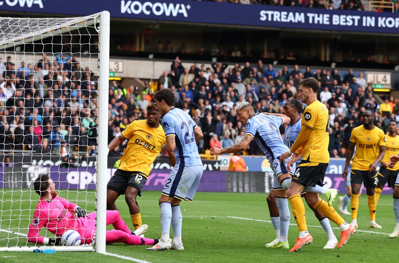 Wolves vs Tottenham - Vòng 34 Ngoại Hạng Anh